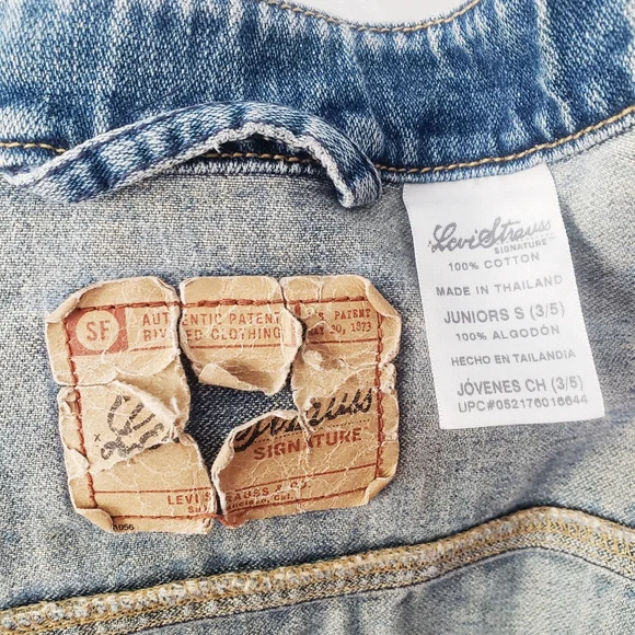 Levi Strauss Distressed Denim Jean Vest - Picture 7 of 9